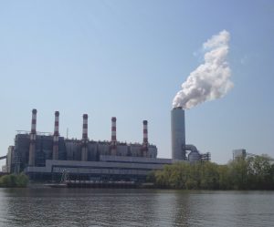 Duke Energy's G.G. Allen Steam Station, near Belmont, North  Carolina. Photo: Aaron Hartley, Wikimedia Commons