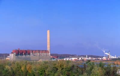 TVA’s Johnsonville Fossil Plant. Tennessee Valley Authority, Public domain, via Wikimedia Commons