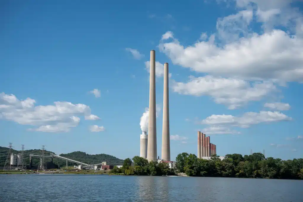 smokestacks of TVA's Kingston fossil plant